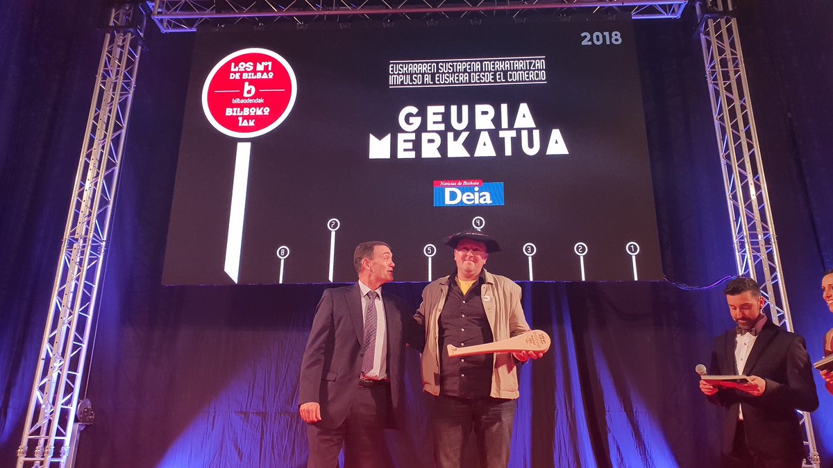 Euskara sustatzeagatik saritua izan da Geuria Merkatua