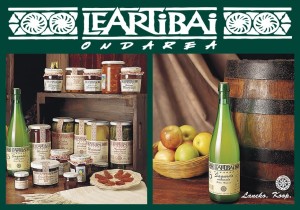 Lea Artibai Ondarea, inguruneari lotua